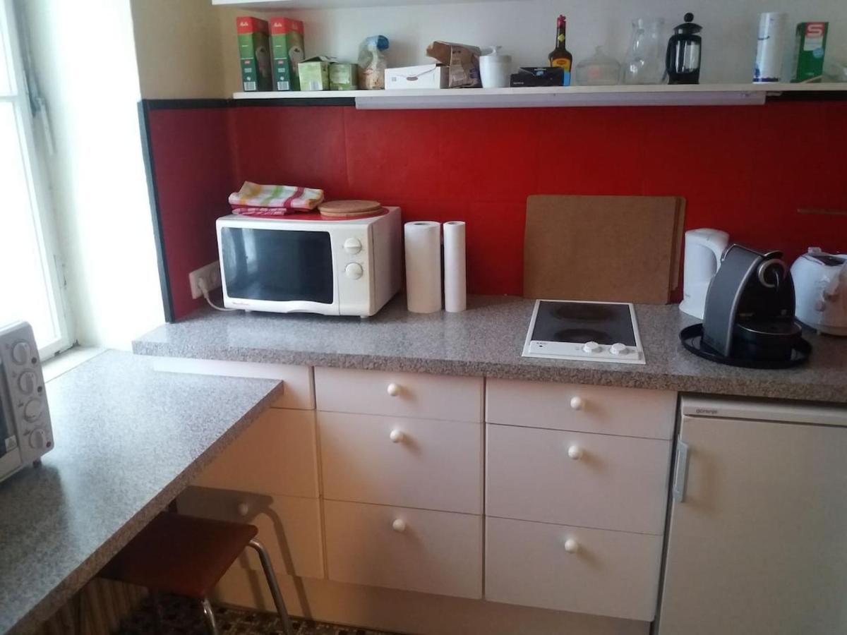 Geraeumige Zentrumsnahe Altbauwohnung เวียนนา ภายนอก รูปภาพ